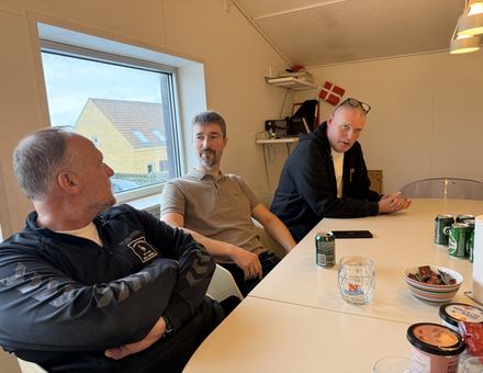 Et ungt firma med højt humør