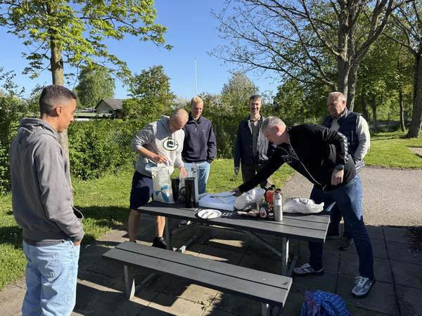 Et ungt firma med højt humør